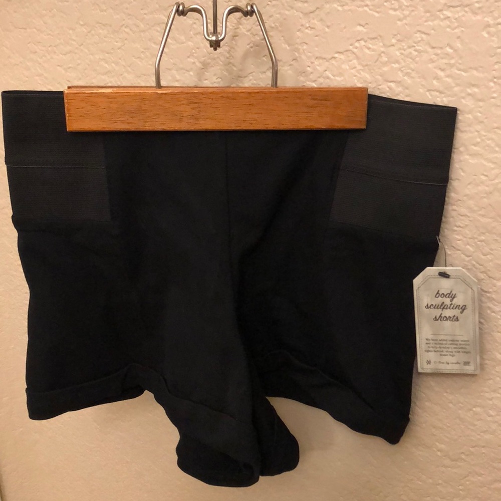 NWT Black body sculpting shorts
